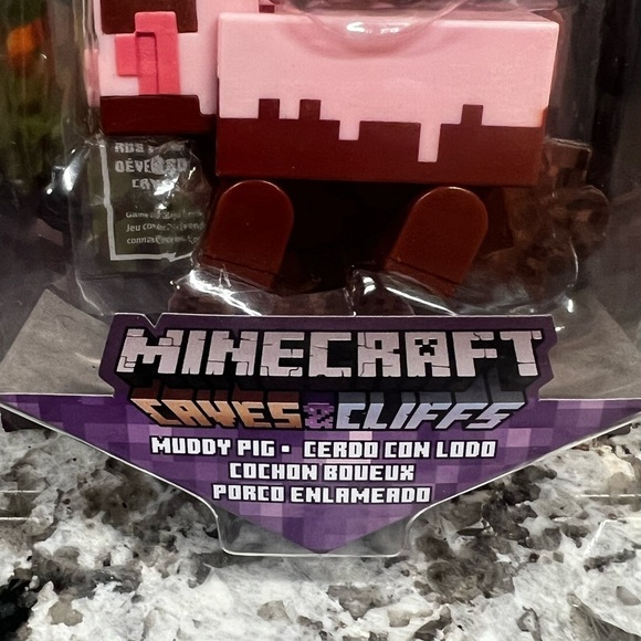 Minecraft Caves and Cliffs Muddy Pig NEW In Game Code‎ Inside - Picture 2 of 3